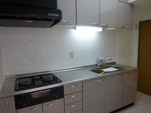 Kitchen. System kitchen with a water purifier new