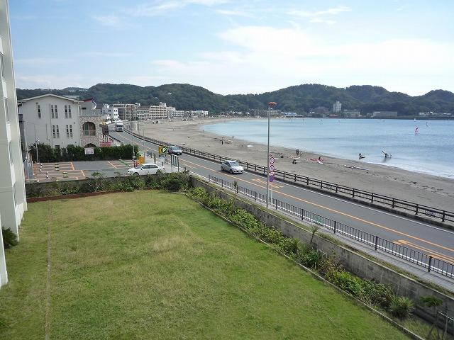 View photos from the dwelling unit