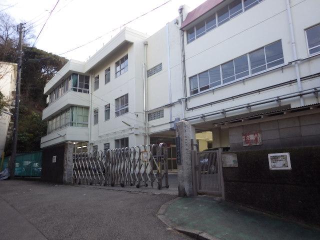 Primary school. Zushi Municipal kotsubo to elementary school 750m