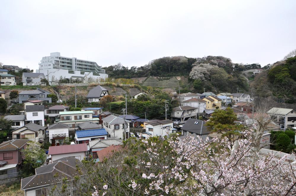 View photos from the dwelling unit. View from local (April 2013) Shooting