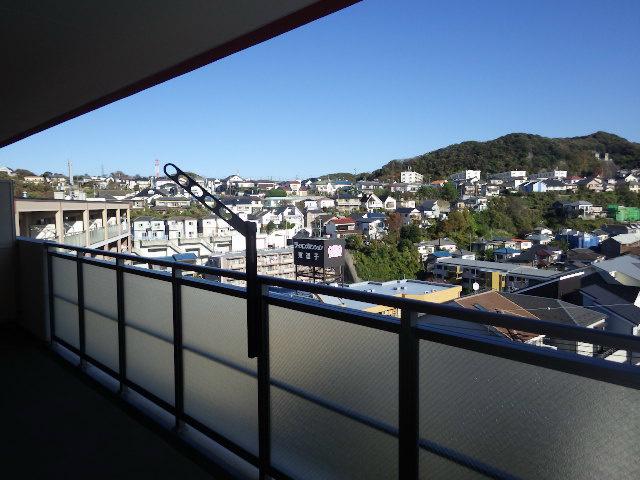 Balcony. The fourth floor southeast facing daily allowance ・ Good view!