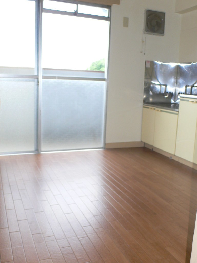 Living and room. Photo is the same type ・ It is another dwelling unit.
