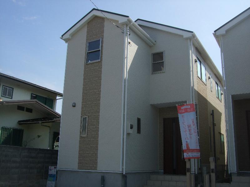 Local appearance photo. Building completed. Please have a look once. 