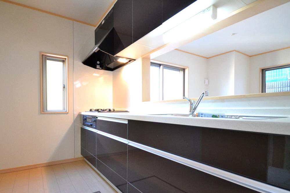 Same specifications photo (kitchen). Same specifications