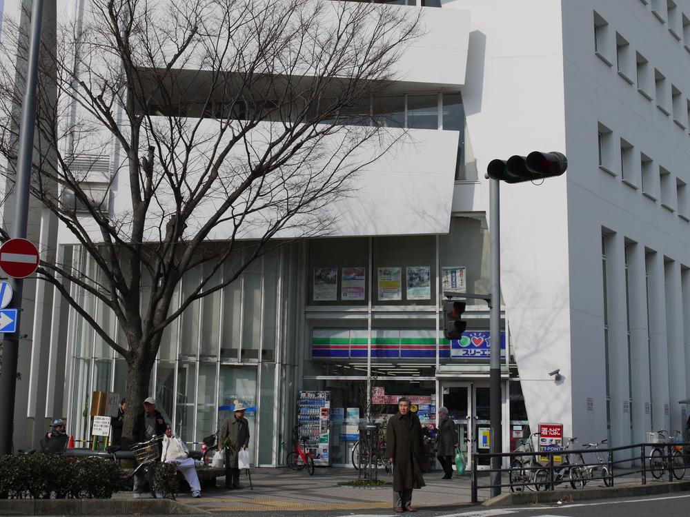 Convenience store. Three F 345m until JR Zushi Station before shop