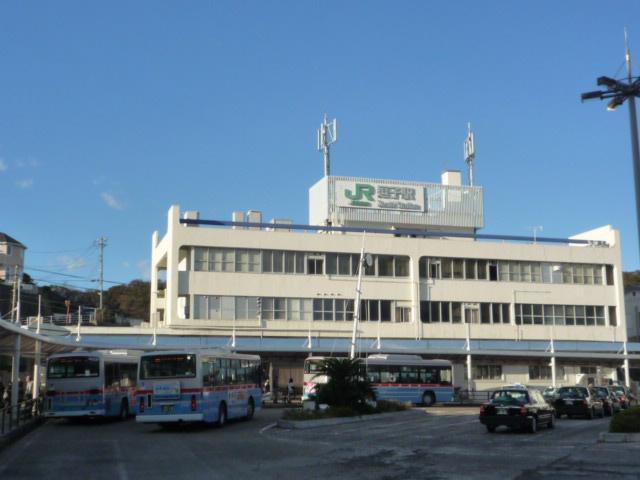 station. 1360m to Zushi Station
