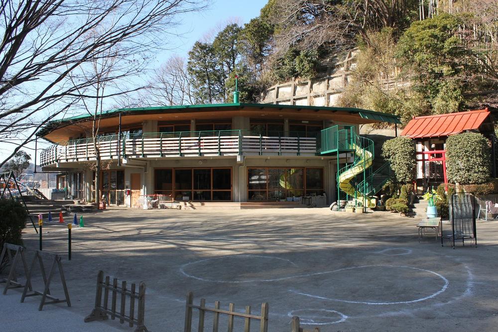kindergarten ・ Nursery. 1100m only to kindergarten furniture