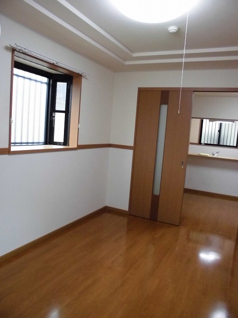 Living and room. Because the corner rooms have windows in one room flats daylighting of Western-style ☆