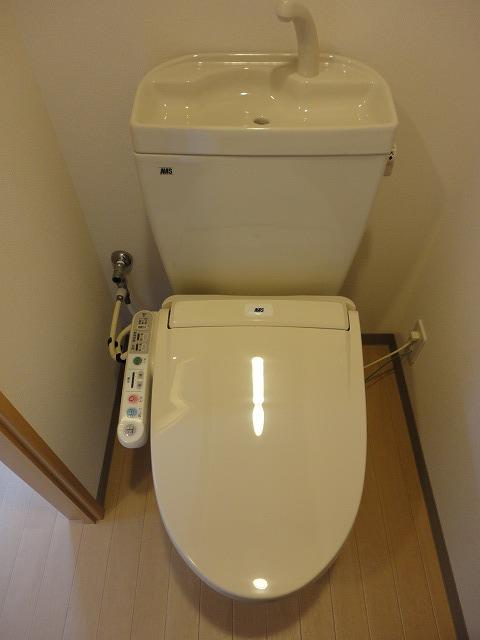 Toilet. Washlet with function ☆ Heating toilet seat ☆
