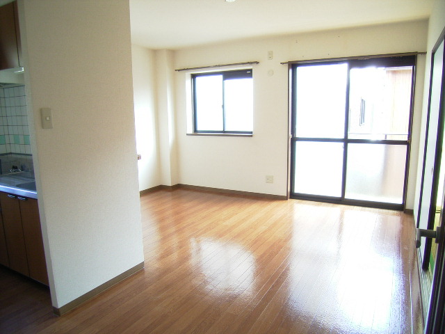 Living and room. ※ The photograph is a reference.