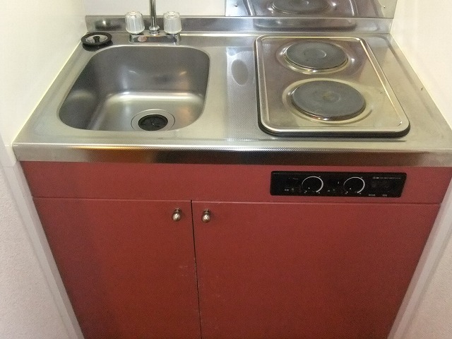 Kitchen. 2-neck is electric stove ☆