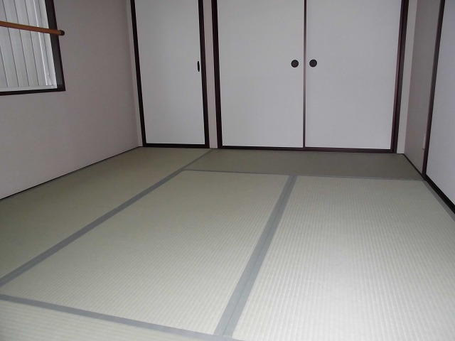 Living and room. It is north of the Japanese-style room ☆