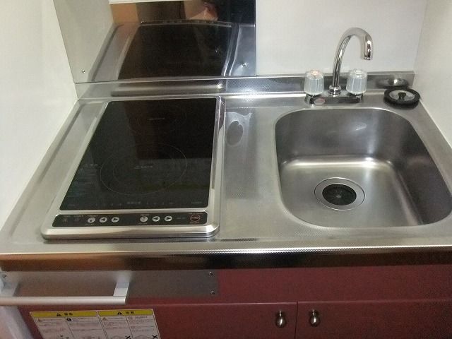 Kitchen. 2 neck of kitchen with electric stove ☆