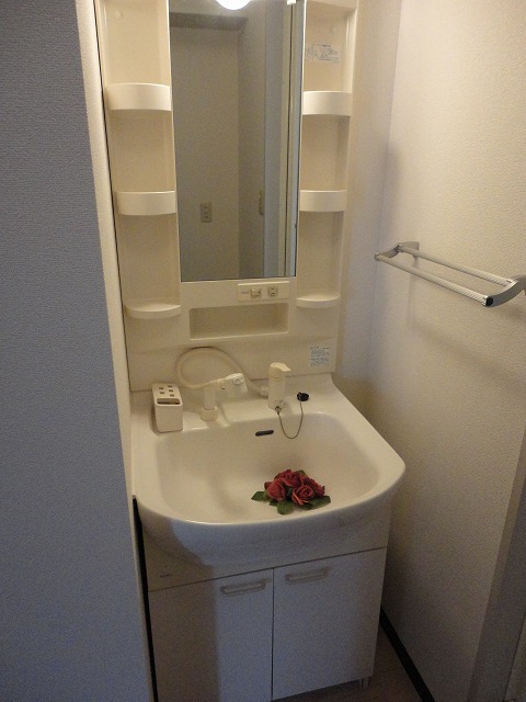 Washroom. Bathroom Vanity ☆