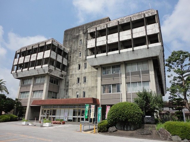 Government office. 503m to the southern city hall (public office)