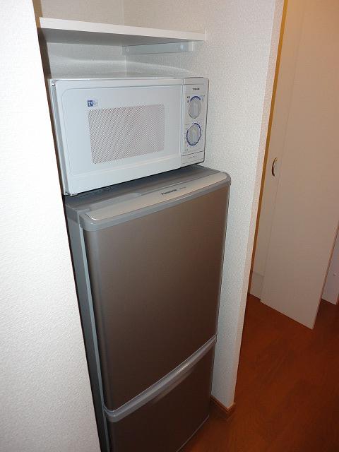 Other Equipment. There is also a refrigerator and microwave oven.