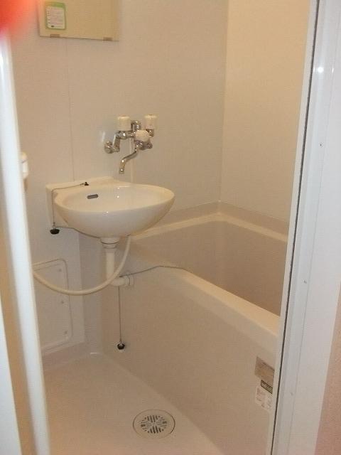 Bath. It is a bath with a bathroom ventilation dryer ☆