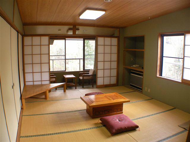 Other introspection. Japanese-style 10 tatami × 4 rooms