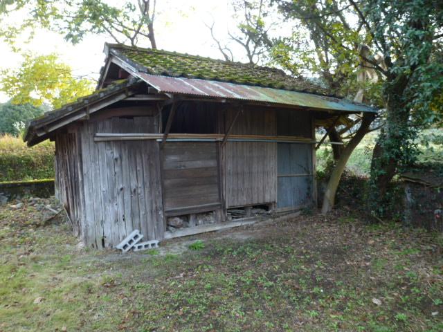 Other. Hut