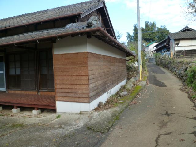 Local photos, including front road
