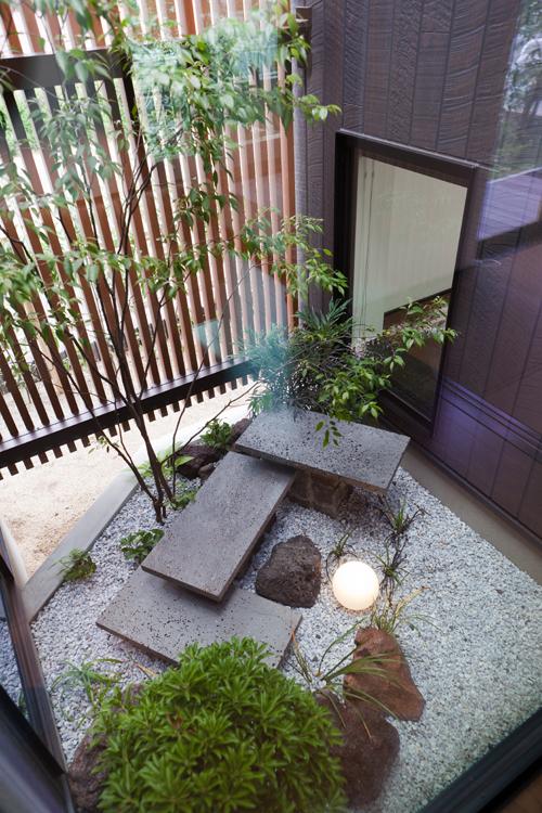 Other local. No. 14 land model house. It is the scenery of a basis garden visible from the dining and Japanese-style.