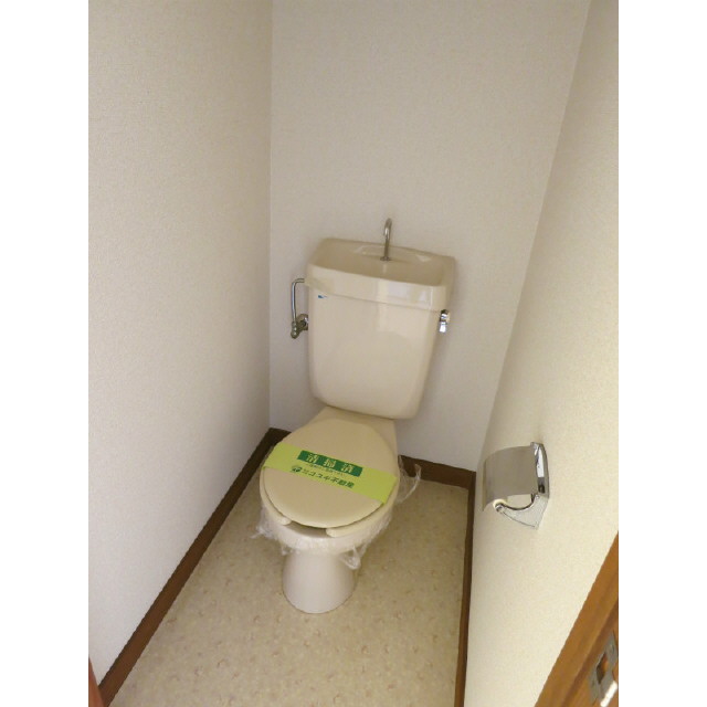 Toilet. bus ・ toilet