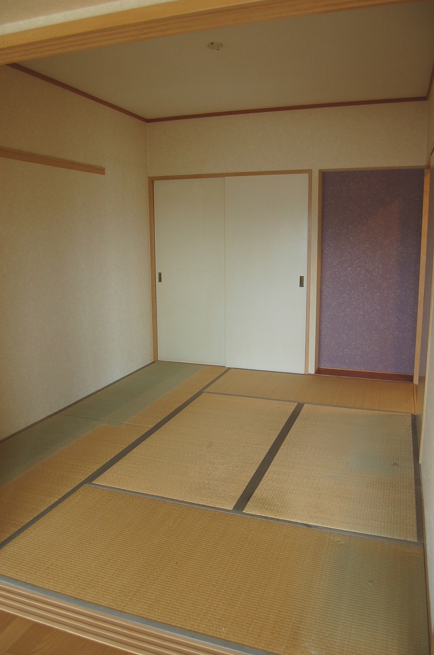 Other room space. Japanese style room