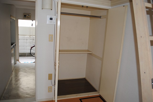 Other room space. Storage with depth!