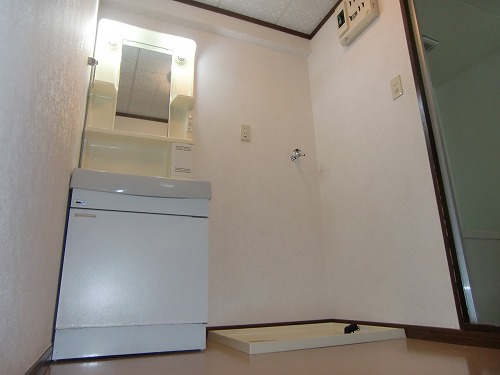 Other. Dressing room, Independent wash basin ・ Indoor Laundry Storage.