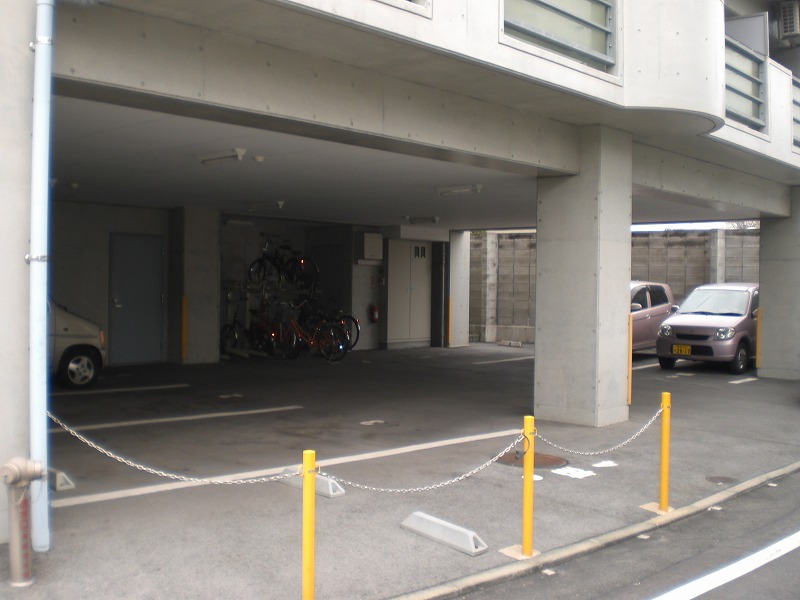 Parking lot