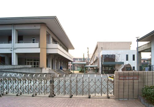 Junior high school. 135m until the Kumamoto Municipal Ryunan junior high school (junior high school)