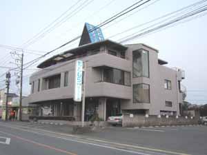 Hospital. Motomura 580m to pediatric clinic