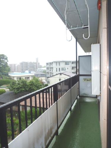 Balcony. You can hang out enough laundry !!