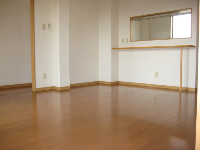 Living and room. Counter Kitchen