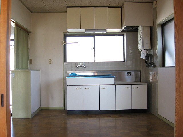 Kitchen. There is a window in the kitchen, At hand is bright, Effortlessly ventilation