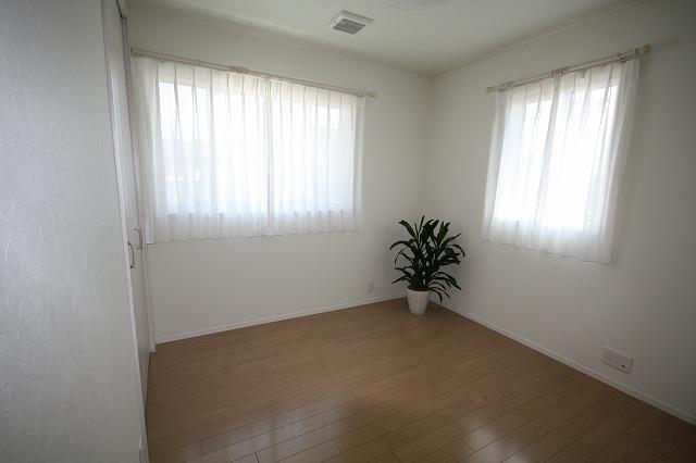 Non-living room. Children's room