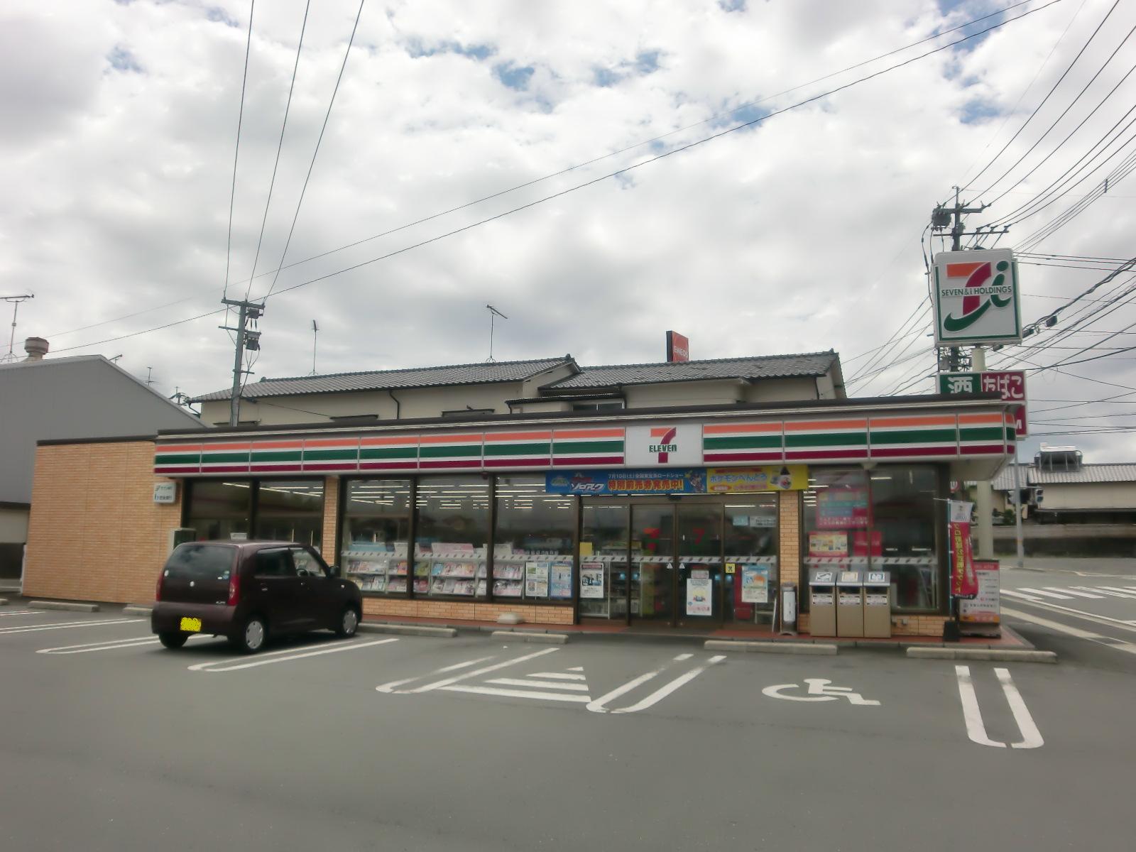 Convenience store. Seven-Eleven Kumamoto Nagaminenishi 1-chome to (convenience store) 367m
