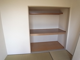 Other Equipment. There is a closet in the Japanese-style room