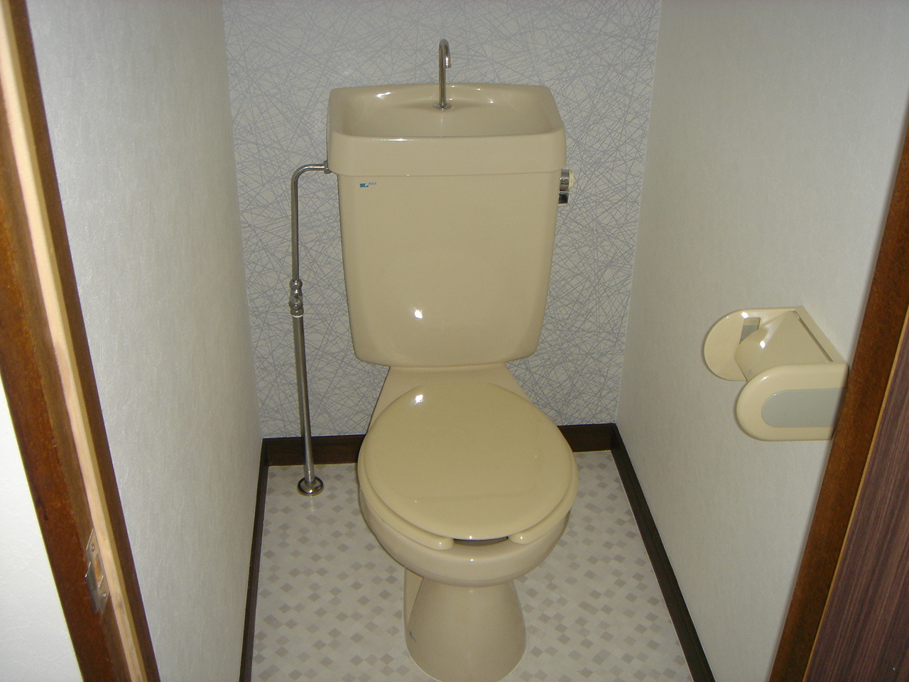 Toilet. Design Cross
