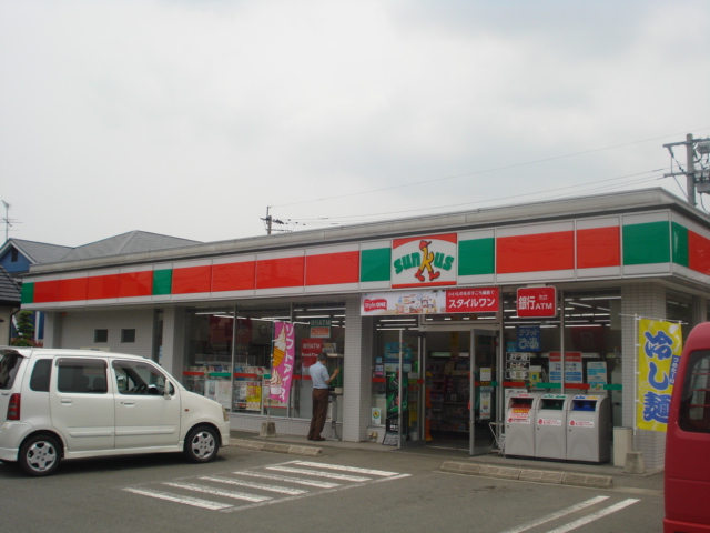 Convenience store. 128m until Thanksgiving Shimizu Shinchi store (convenience store)
