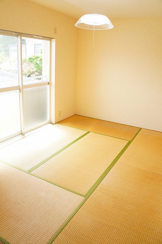 Other room space. Japanese-style room 6 tatami ☆