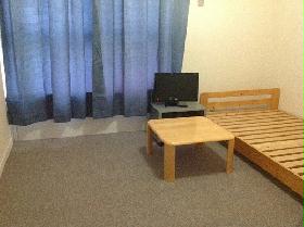 Living and room. bed ・ tv set ・ Table equipped