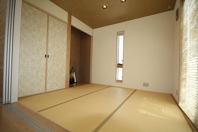 Non-living room. Japanese-style room, which also becomes Tsuzukiai. I will call a lot of friends to your birthday party's child!