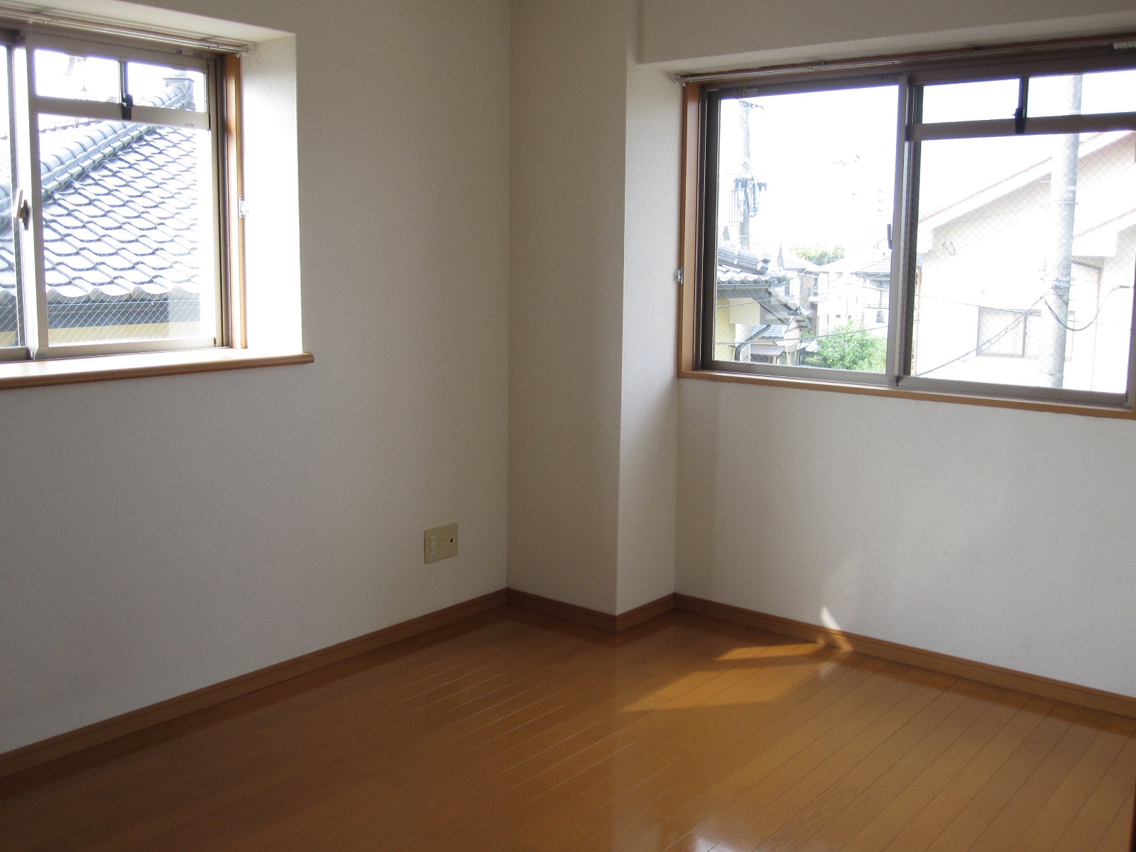 Other room space. There is a bay window on the north side Western-style