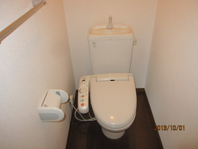 Toilet. Washlet Yes Facilities