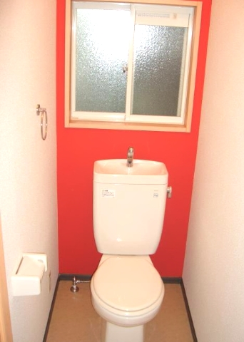 Toilet. Wall, There is also no red room.