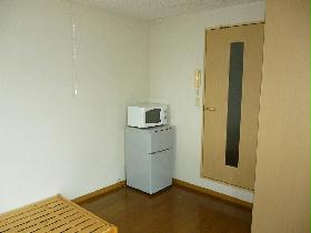 Living and room. refrigerator ・ Microwave