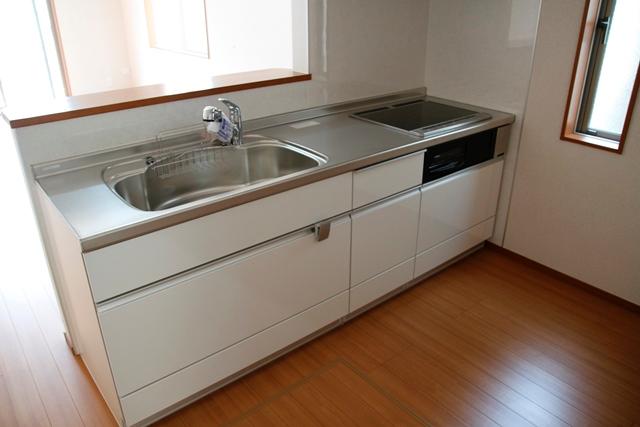 Same specifications photo (kitchen). Full slide storage IH cooking heater