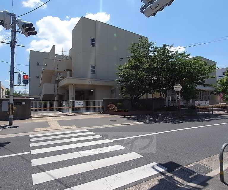 Primary school. 225m until Minami Terada elementary school (elementary school)