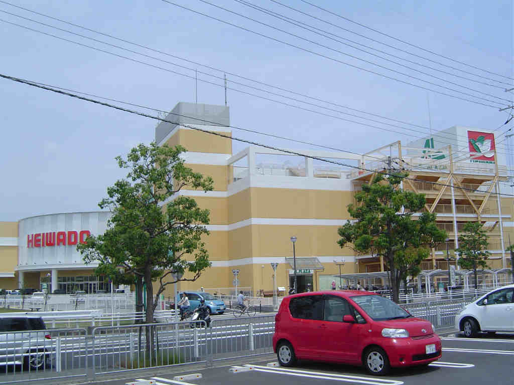 Shopping centre. Arupuraza Chengyang until the (shopping center) 800m